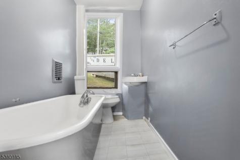 129 Greenwood Avenue East Orange NJ 07017