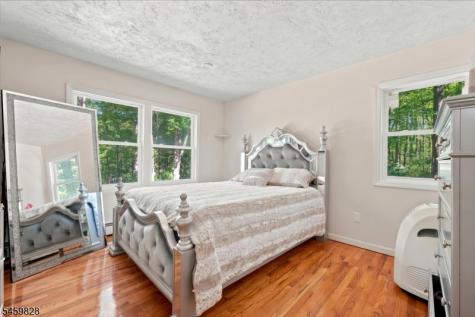 8 Ridge Road Independence NJ 07840
