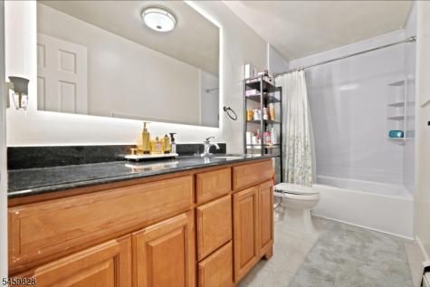 8 Ridge Road Independence NJ 07840