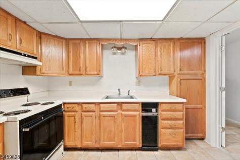 8 Ridge Road Independence NJ 07840