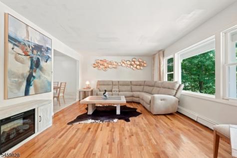 8 Ridge Road Independence NJ 07840