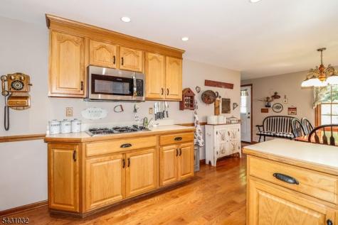 26 W Cliff Road Woodbridge NJ 07067