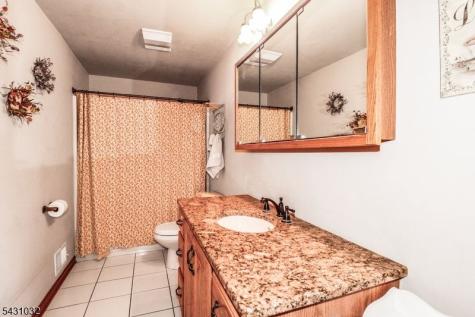 26 W Cliff Road Woodbridge NJ 07067