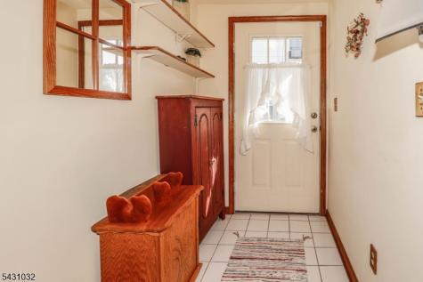 26 W Cliff Road Woodbridge NJ 07067