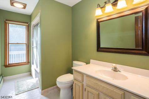 42 Cliffwood Road Chester NJ 07930