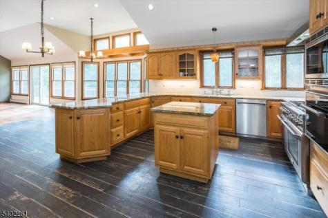 42 Cliffwood Road Chester NJ 07930