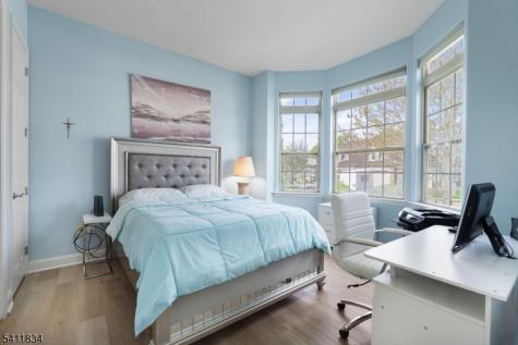540 Edward Street Lopatcong NJ 08865