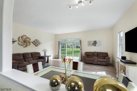 540 Edward Street Lopatcong NJ 08865