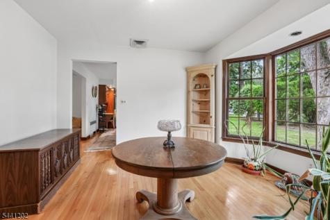 14 Saddle River Ro Woodcliff Lake NJ 07677
