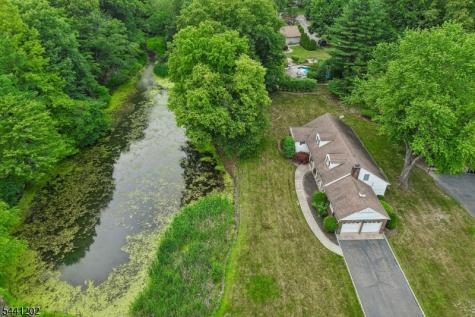 14 Saddle River Ro Woodcliff Lake NJ 07677