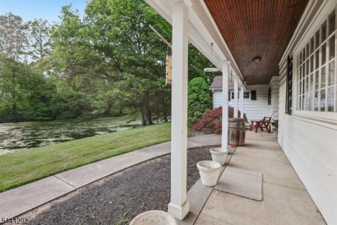 14 Saddle River Ro Woodcliff Lake NJ 07677