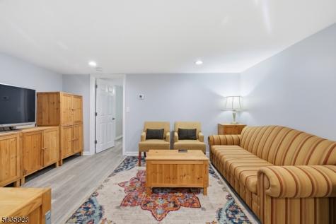 25 King George Road Warren NJ 07059