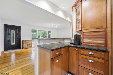 25 King George Road Warren NJ 07059