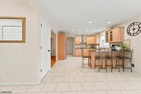580 Center Street Kenilworth NJ 07033