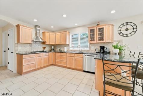 580 Center Street Kenilworth NJ 07033