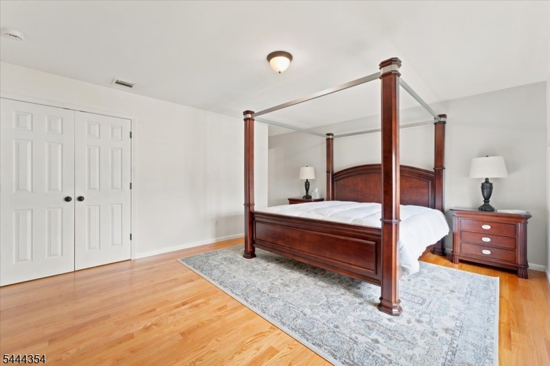 580 Center Street Kenilworth NJ 07033