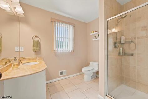 580 Center Street Kenilworth NJ 07033