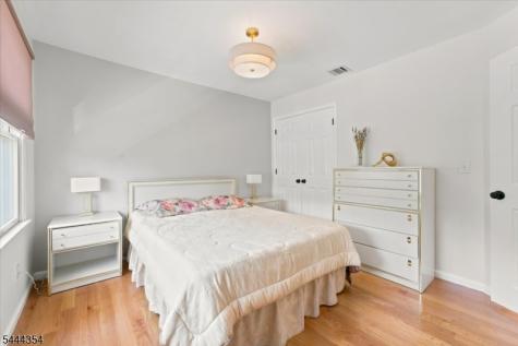 580 Center Street Kenilworth NJ 07033