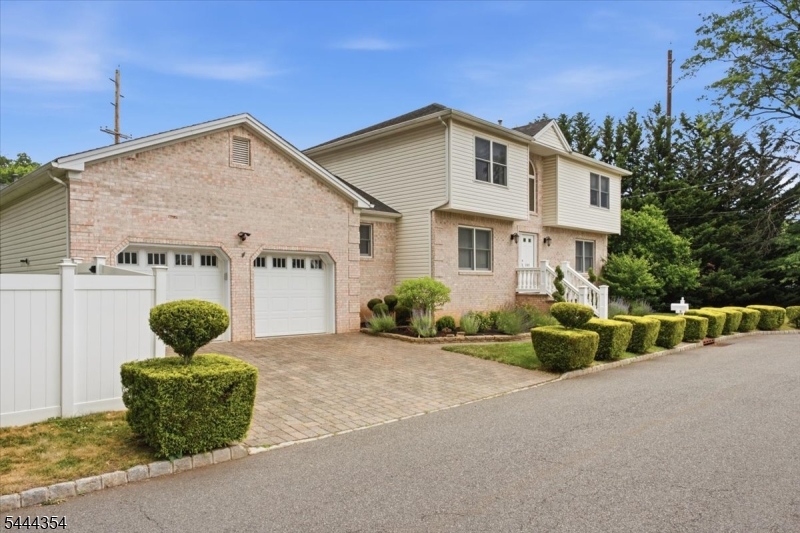 580 Center Street Kenilworth NJ 07033