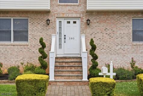 580 Center Street Kenilworth NJ 07033