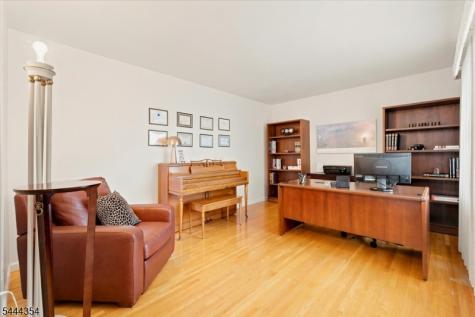 580 Center Street Kenilworth NJ 07033