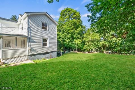 20 Ella Street Bloomingdale NJ 07403