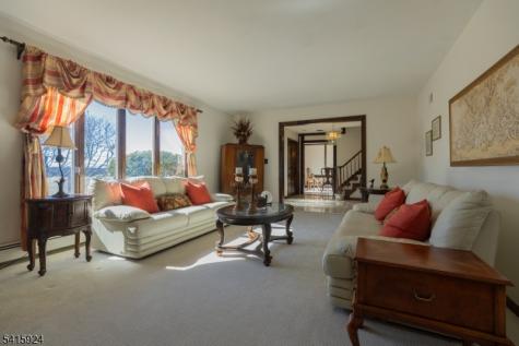 23 Carr Place Totowa NJ 07512