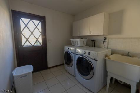 23 Carr Place Totowa NJ 07512