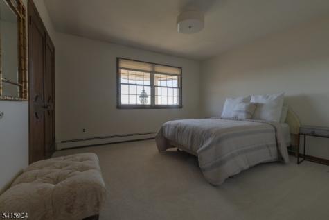 23 Carr Place Totowa NJ 07512