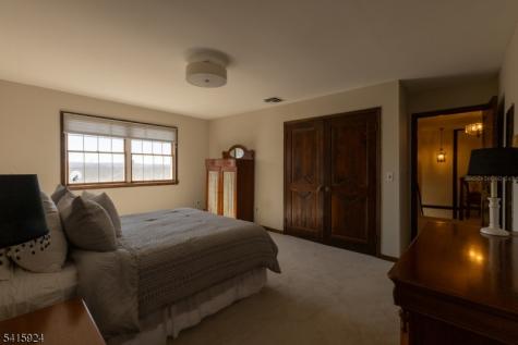 23 Carr Place Totowa NJ 07512