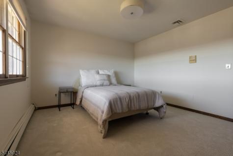 23 Carr Place Totowa NJ 07512