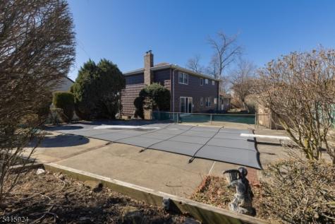 23 Carr Place Totowa NJ 07512