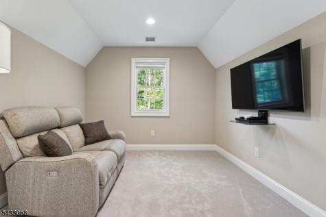 27 Wardle Avenue Berkeley Heights NJ 07922