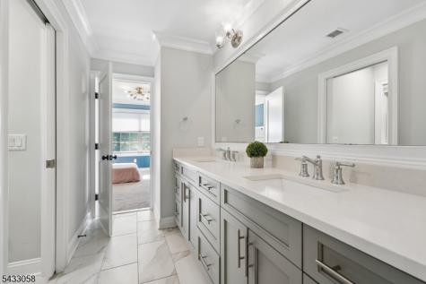 27 Wardle Avenue Berkeley Heights NJ 07922