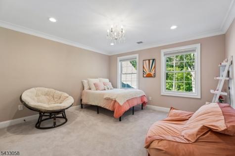 27 Wardle Avenue Berkeley Heights NJ 07922