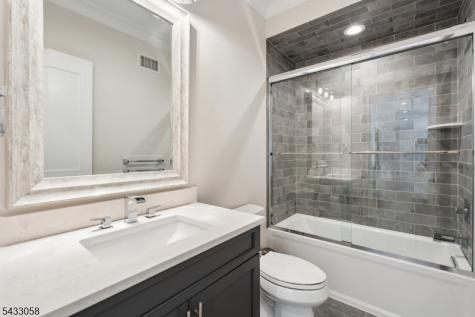 27 Wardle Avenue Berkeley Heights NJ 07922