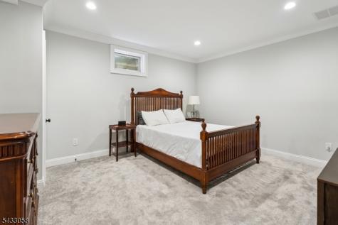 27 Wardle Avenue Berkeley Heights NJ 07922