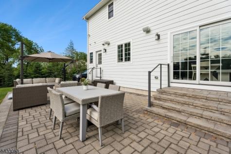 27 Wardle Avenue Berkeley Heights NJ 07922