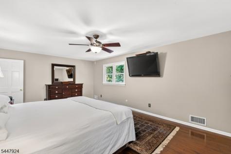 954 Iron Bridge Road Bethlehem NJ 08802