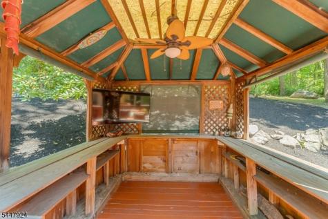 954 Iron Bridge Road Bethlehem NJ 08802