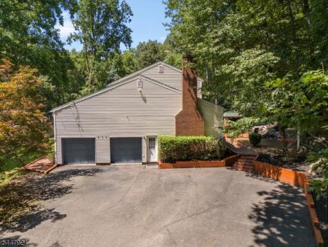954 Iron Bridge Road Bethlehem NJ 08802