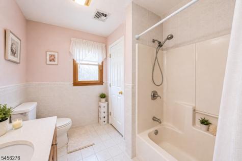 11 Ledgerock Court Parsippany-troy Hills NJ 07950