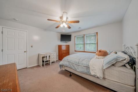 11 Ledgerock Court Parsippany-troy Hills NJ 07950