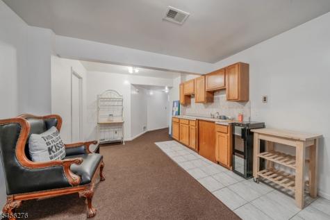 11 Ledgerock Court Parsippany-troy Hills NJ 07950