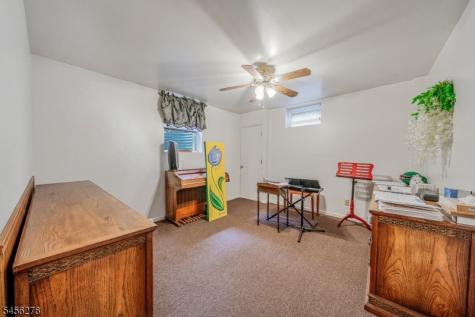 11 Ledgerock Court Parsippany-troy Hills NJ 07950