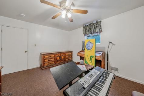 11 Ledgerock Court Parsippany-troy Hills NJ 07950