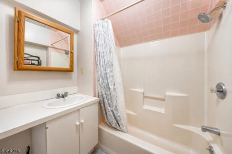 11 Ledgerock Court Parsippany-troy Hills NJ 07950