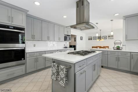 60 Evergreen Lane Watchung NJ 07069