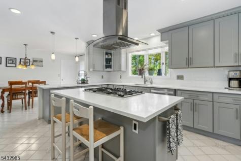 60 Evergreen Lane Watchung NJ 07069