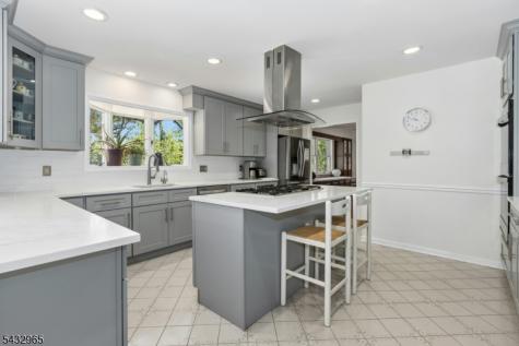 60 Evergreen Lane Watchung NJ 07069